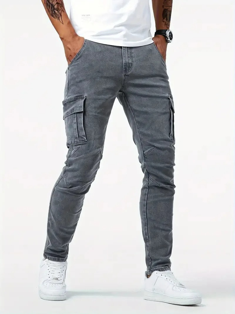Men's Classic Straight Fit Jeans with Pockets