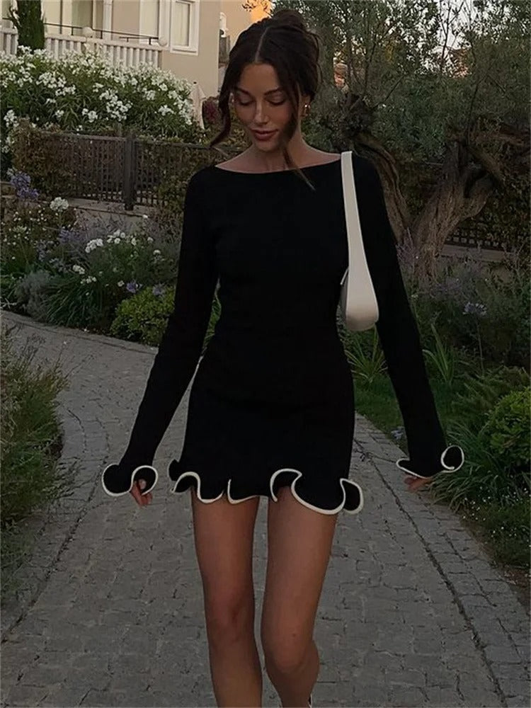 Elegant Kleid mit Wellen Saum