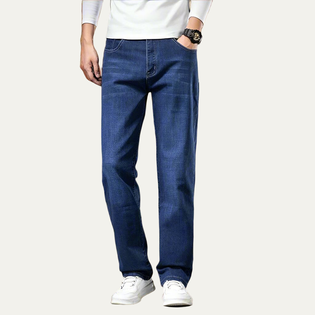 Men’s Classic Relaxed Fit Straight Leg Jeans