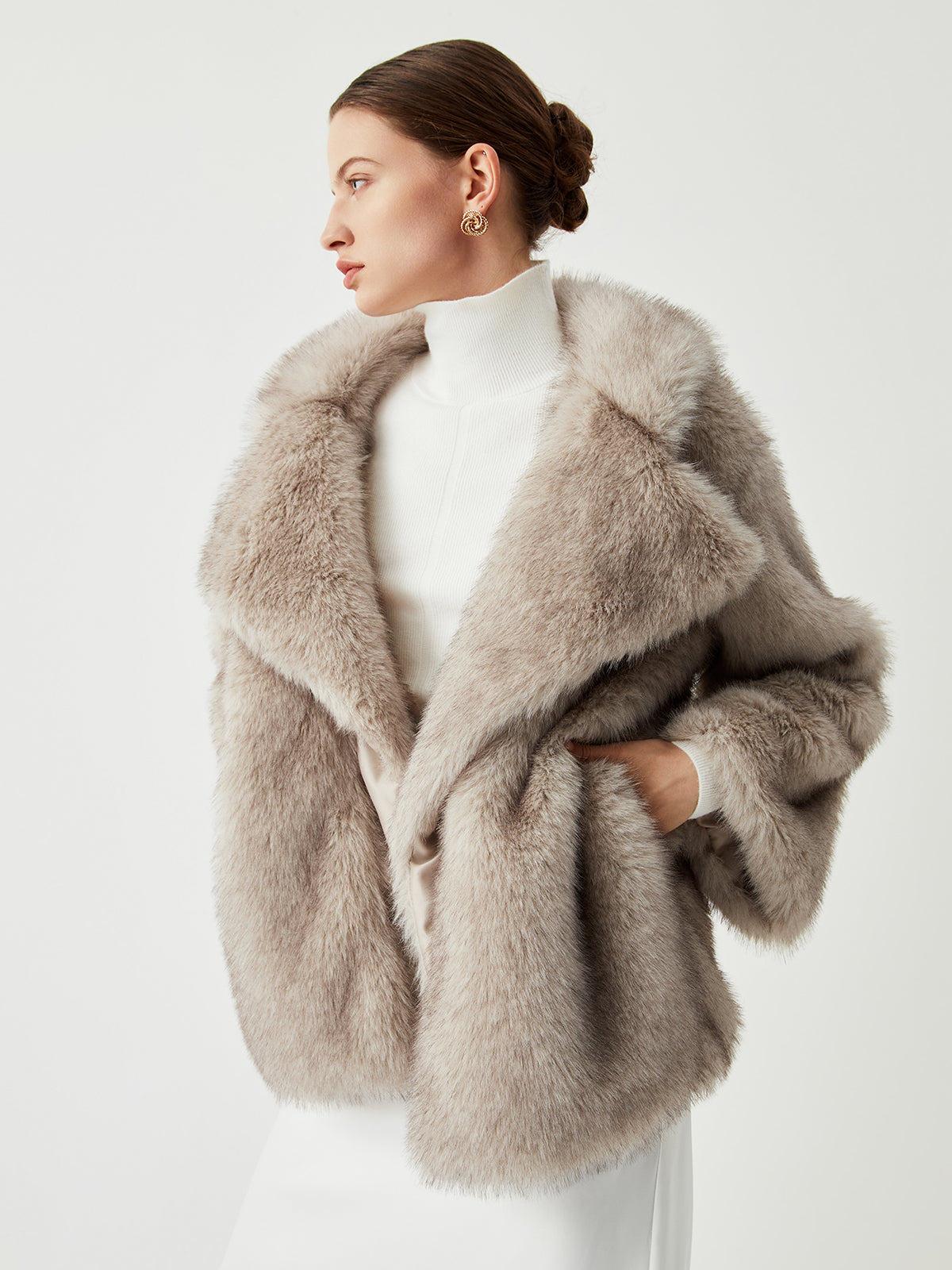 Dayana | Women’s Luxurious Full Collar Faux Fur Long Coat