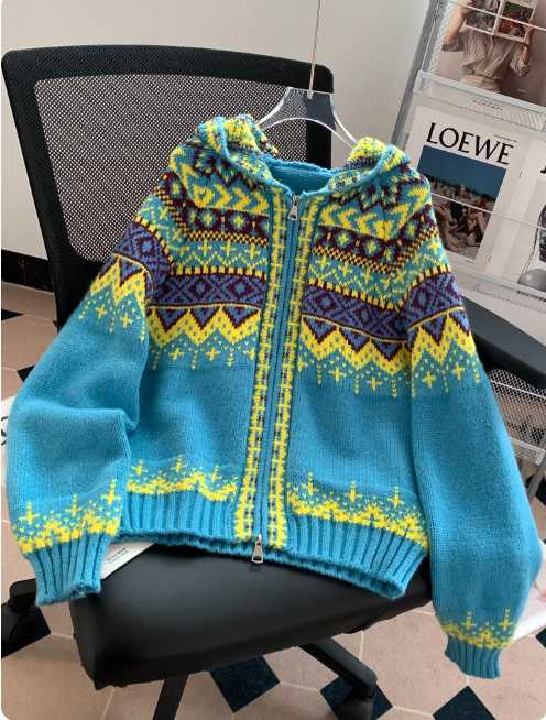 Cozy Women's Cable Knit Hoodie Sweater