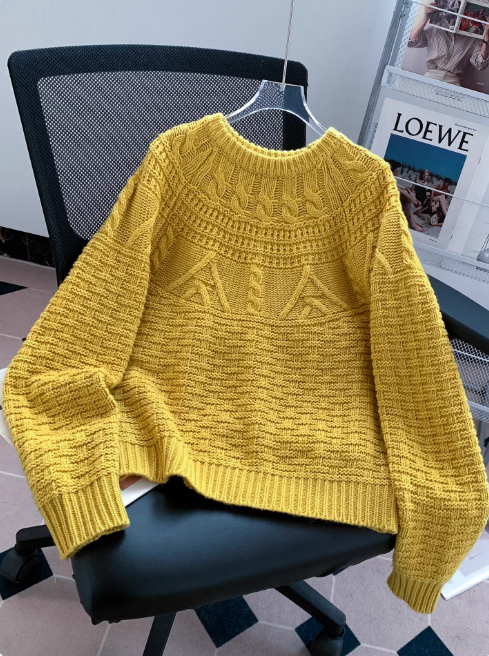 Classic Crew Neck Knitted Sweater