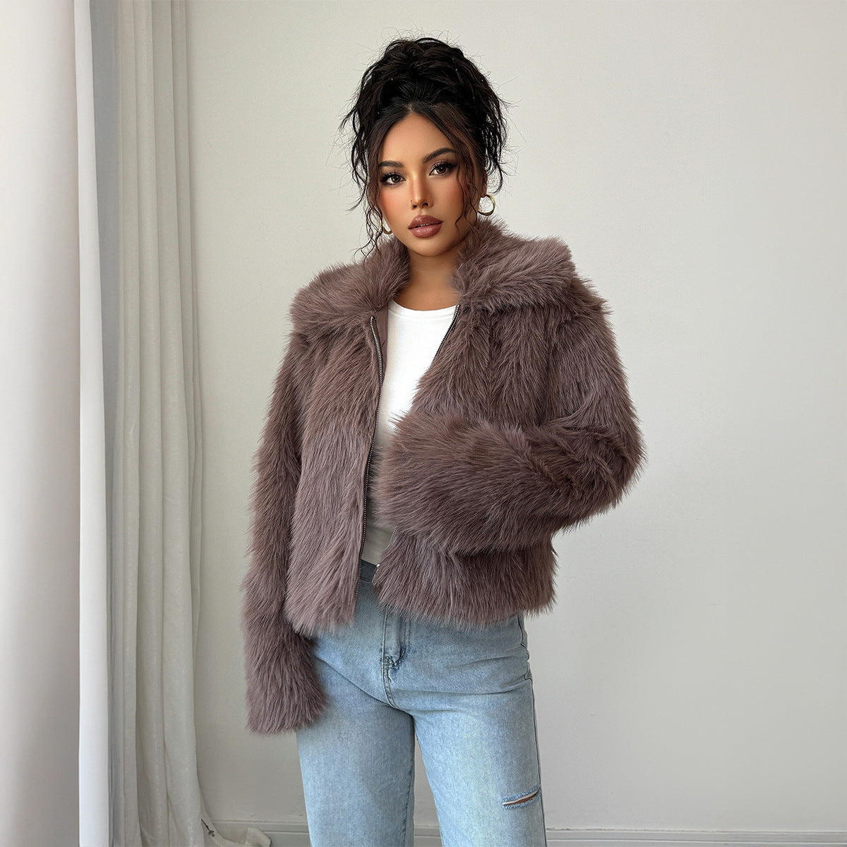 Sabel | Luxury Ladies Coat with Elegant Fur Structure