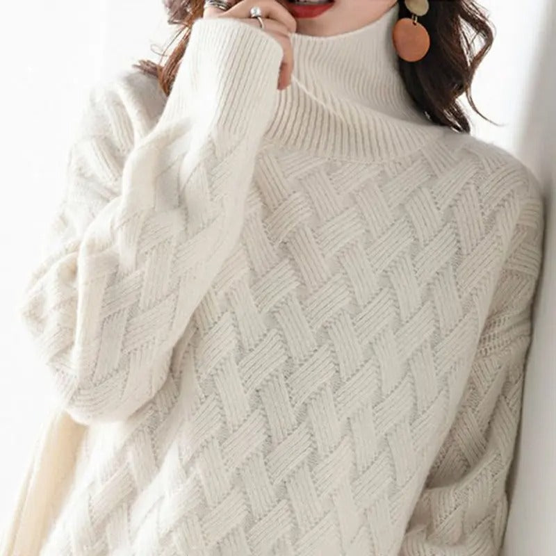 Lilly – Women's Knitted Turtleneck Sweater