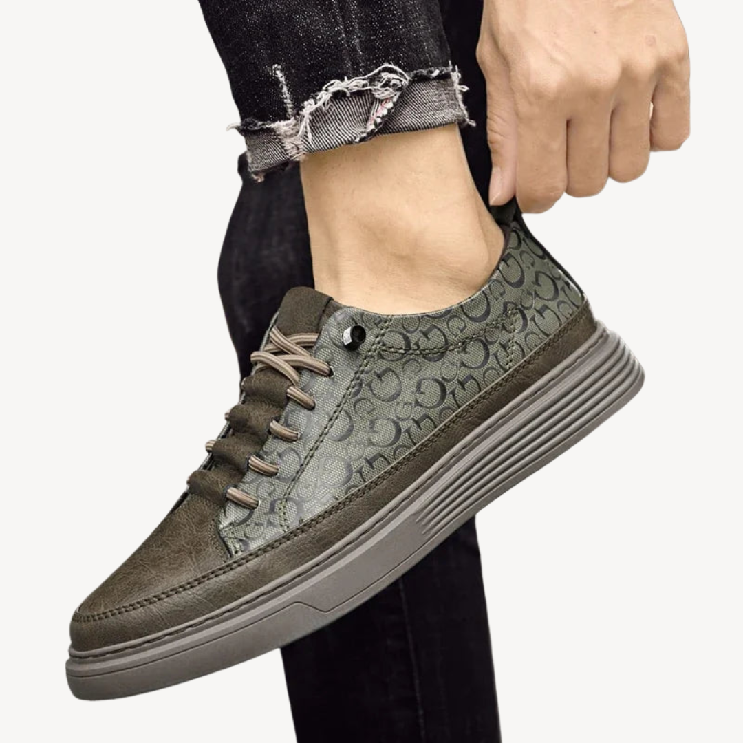 Men’s Two-Toned Leather Sneaker