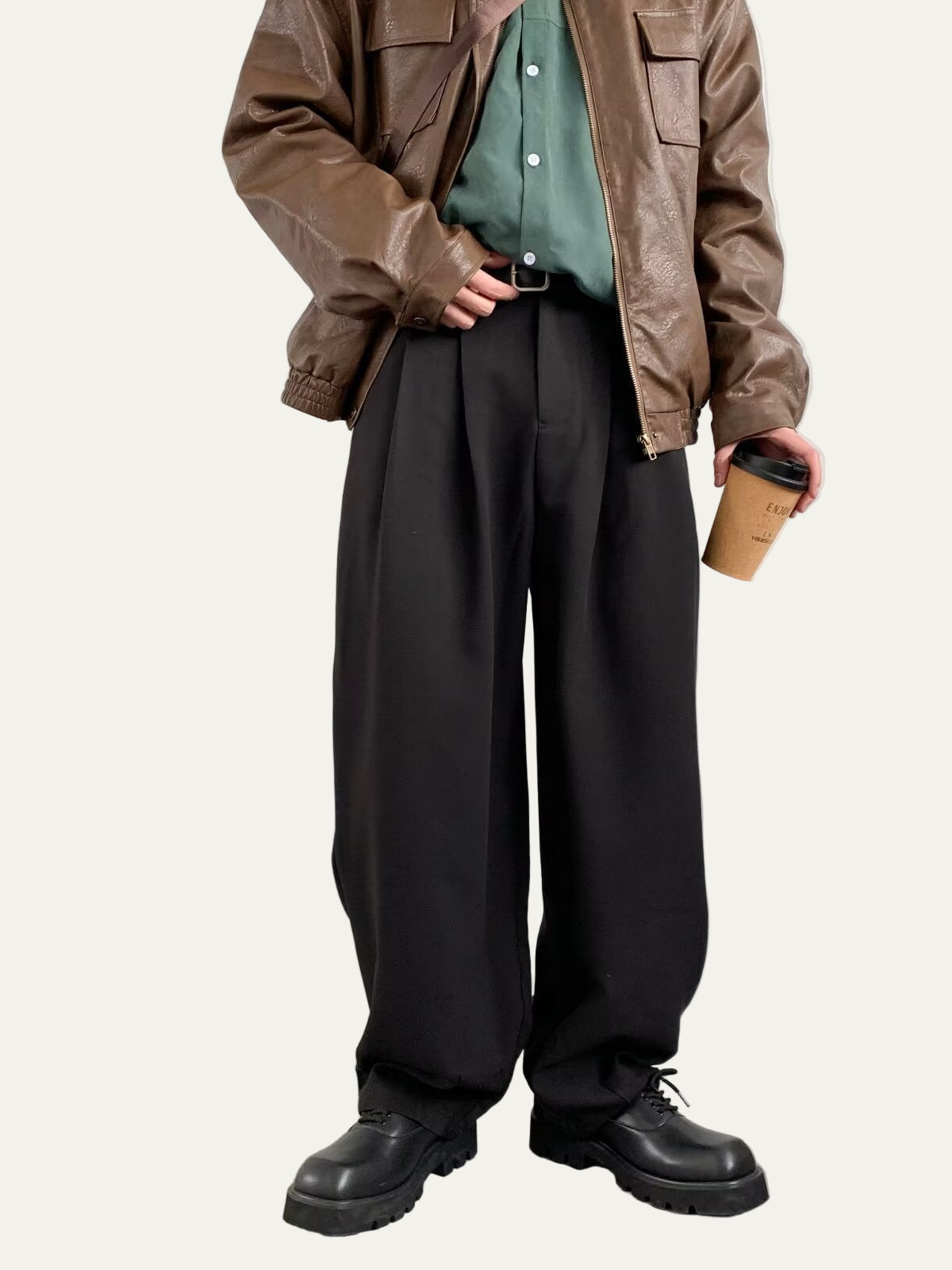 Men’s Wide-Leg Pleated Trousers