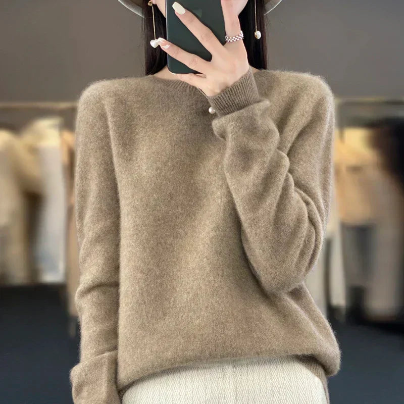 Soft Women's Pure Wool Crew Neck Sweater
