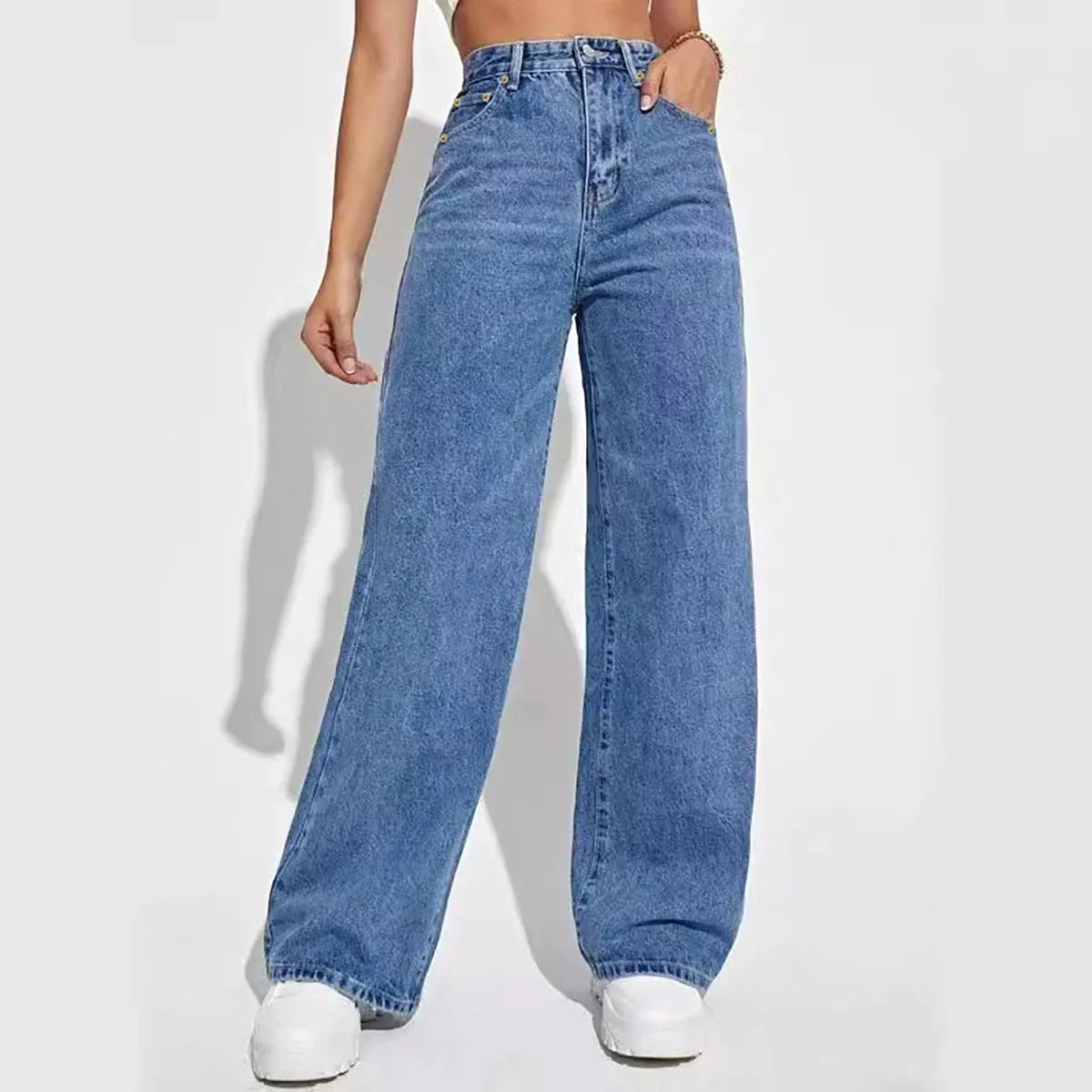 Comfortable Fit Straight Leg Women's Jeans