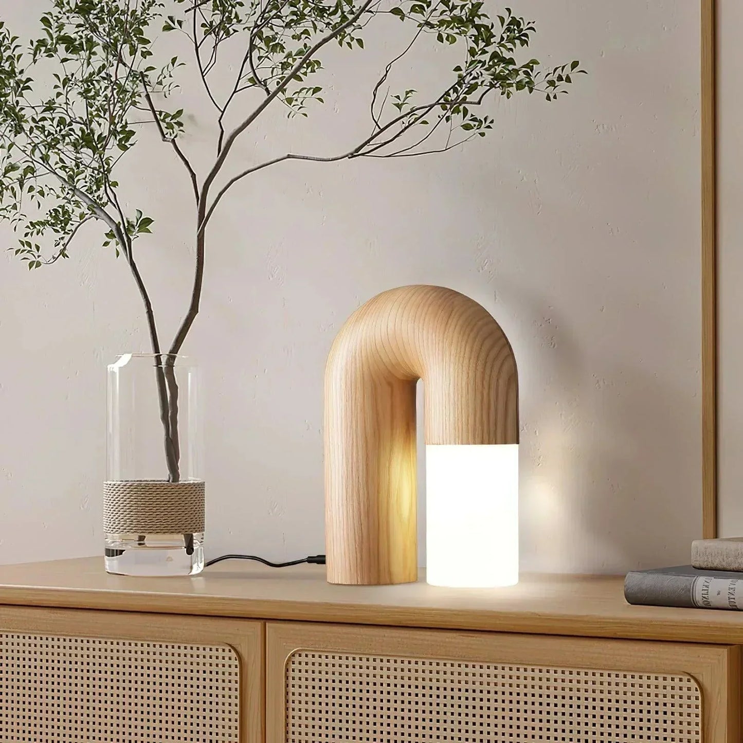 Bright Adjustable Pet Vacuum Pole Lamp - BritishElegance