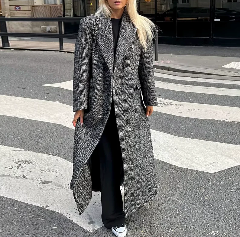 Kim | Women's Double-Breasted Wool Coat – Tailored Herringbone Design for Elegant Winter Style