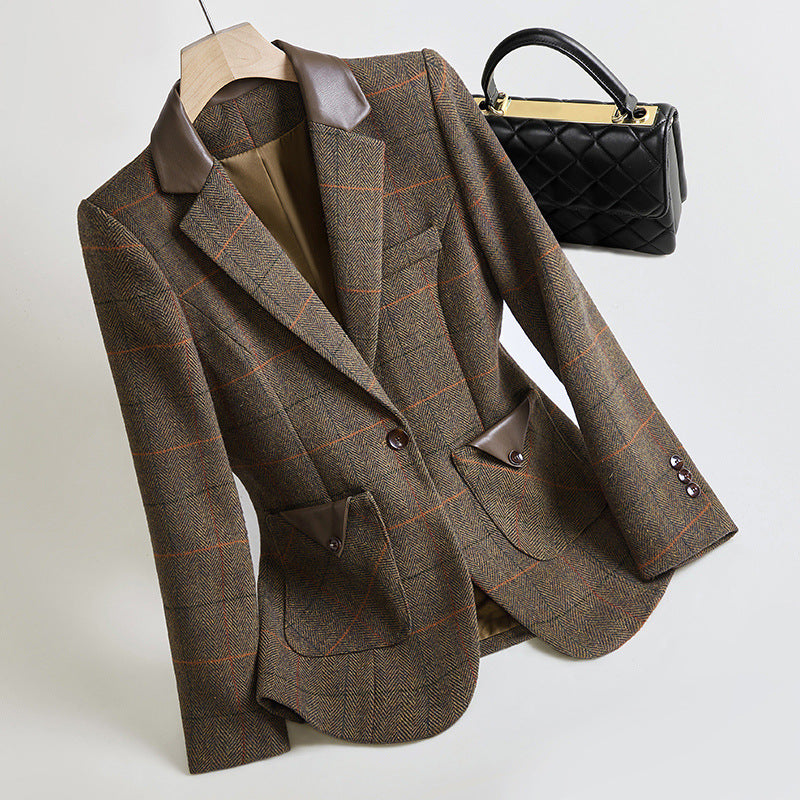 Women’s Blazer – Tailored Fit – Wool Blend – Plaid Pattern – Contrast Lapel – Single Button