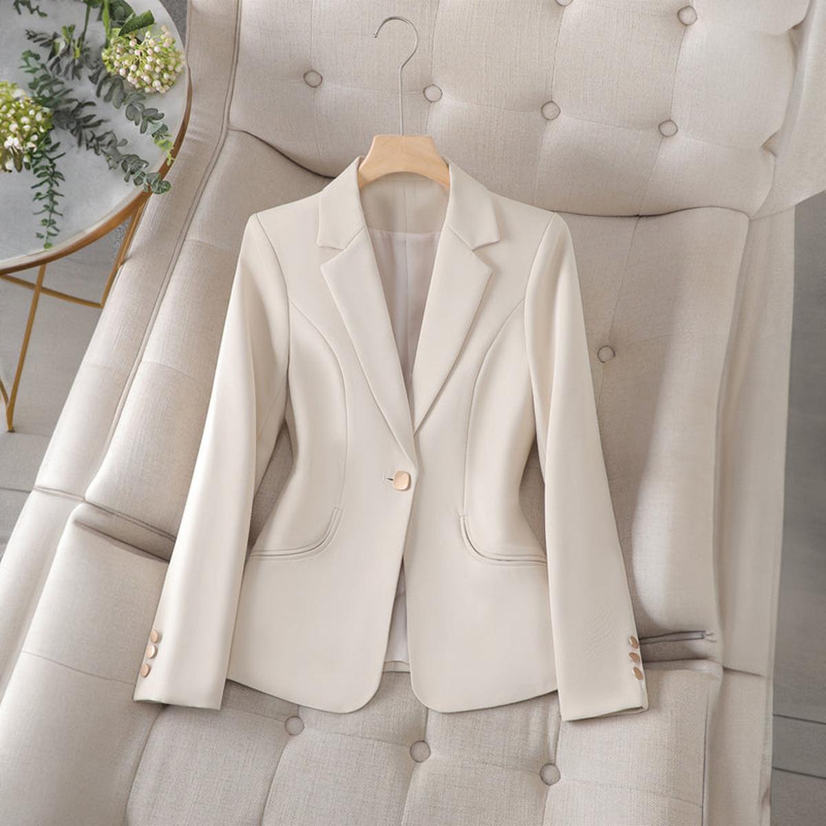 Fitted Ladies Single Button Jacket