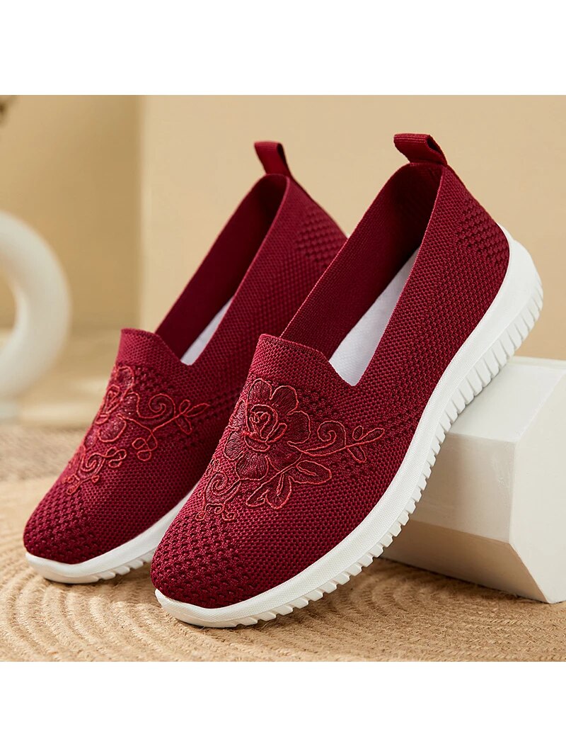 BreezeWalk Sandal | Breathable Ladies' Sandal with Embroidery