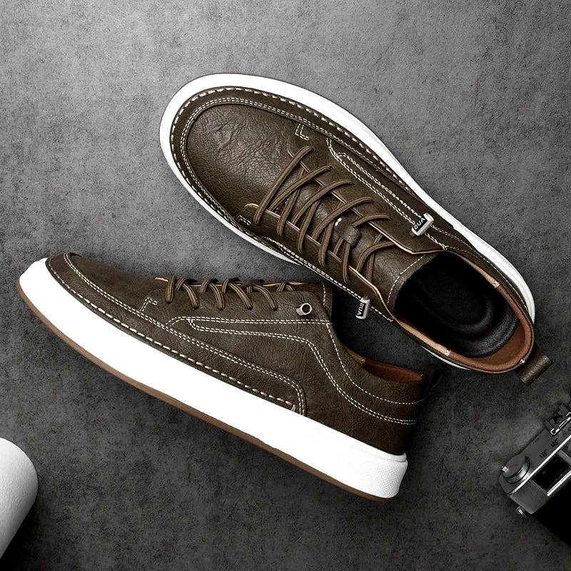 Classic Leather Men's Sneakers