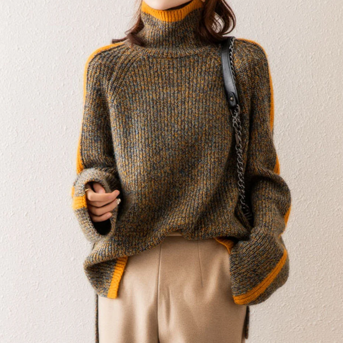 Comfortable and Warm Women's Turtleneck Jumper – Tessa