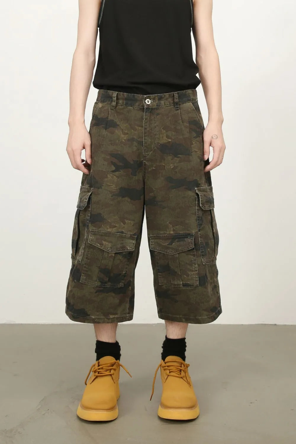 Relaxed Fit Camo Cargo Pants for Men - BritishElegance