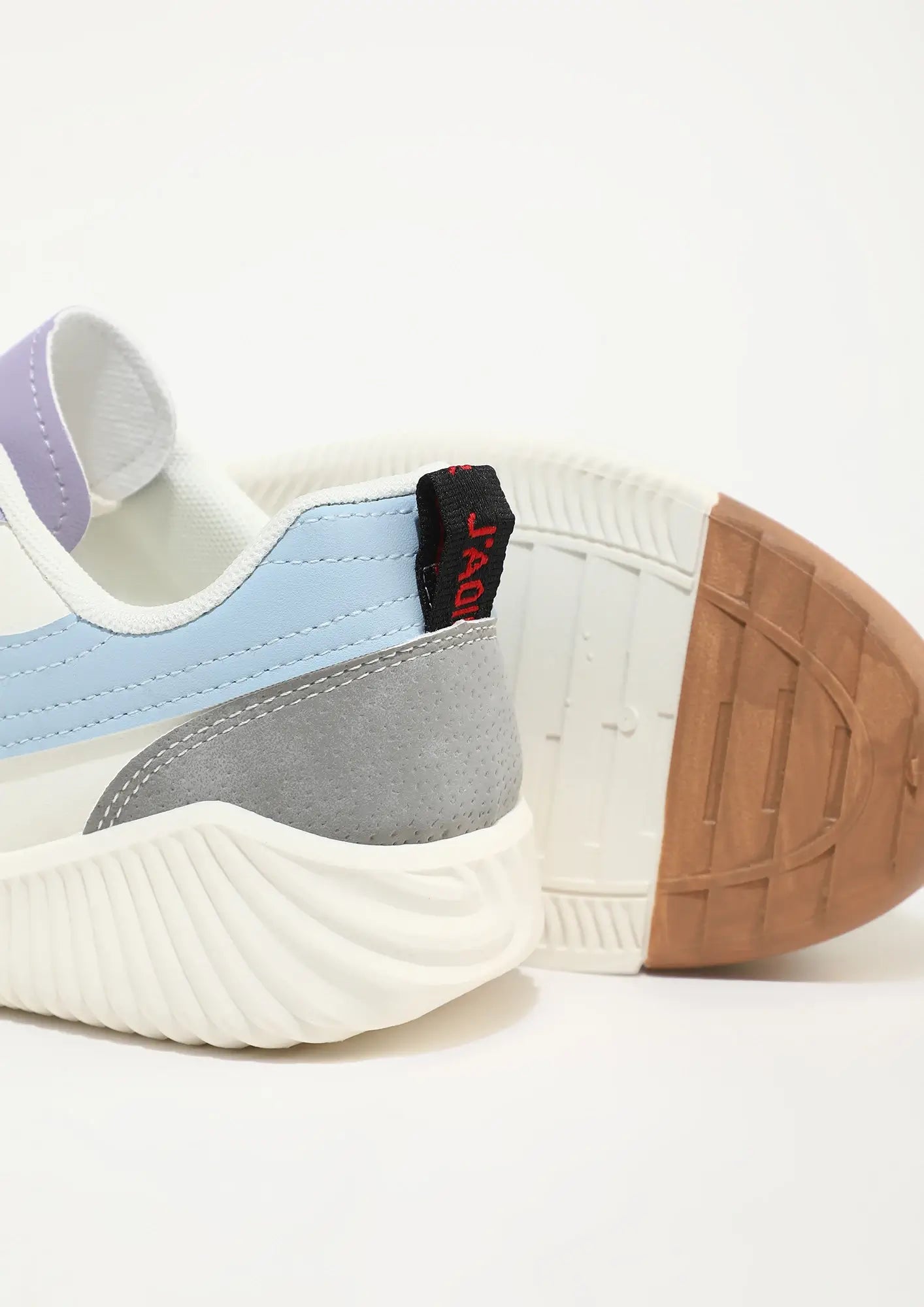 Women’s Low Top Sneakers with Sculpted Outsole