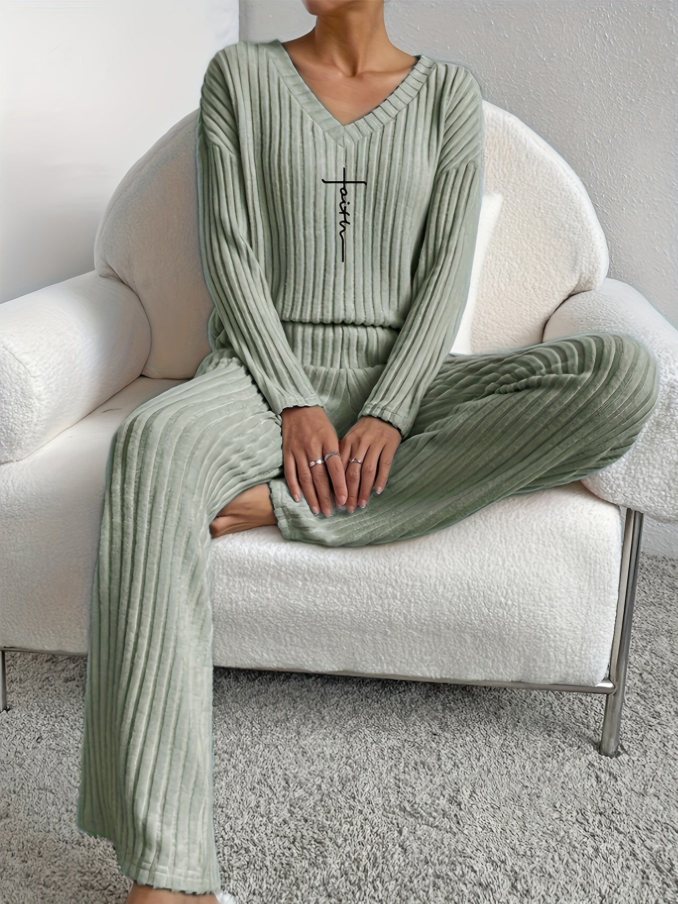Comfortable Women's 2 Piece V Neck Graphic Tee Set