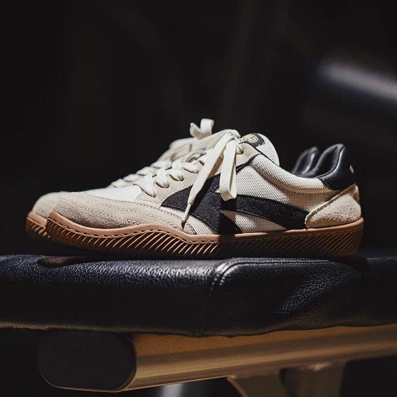 RetroStap Sneakers - Timeless Style and Modern Comfort