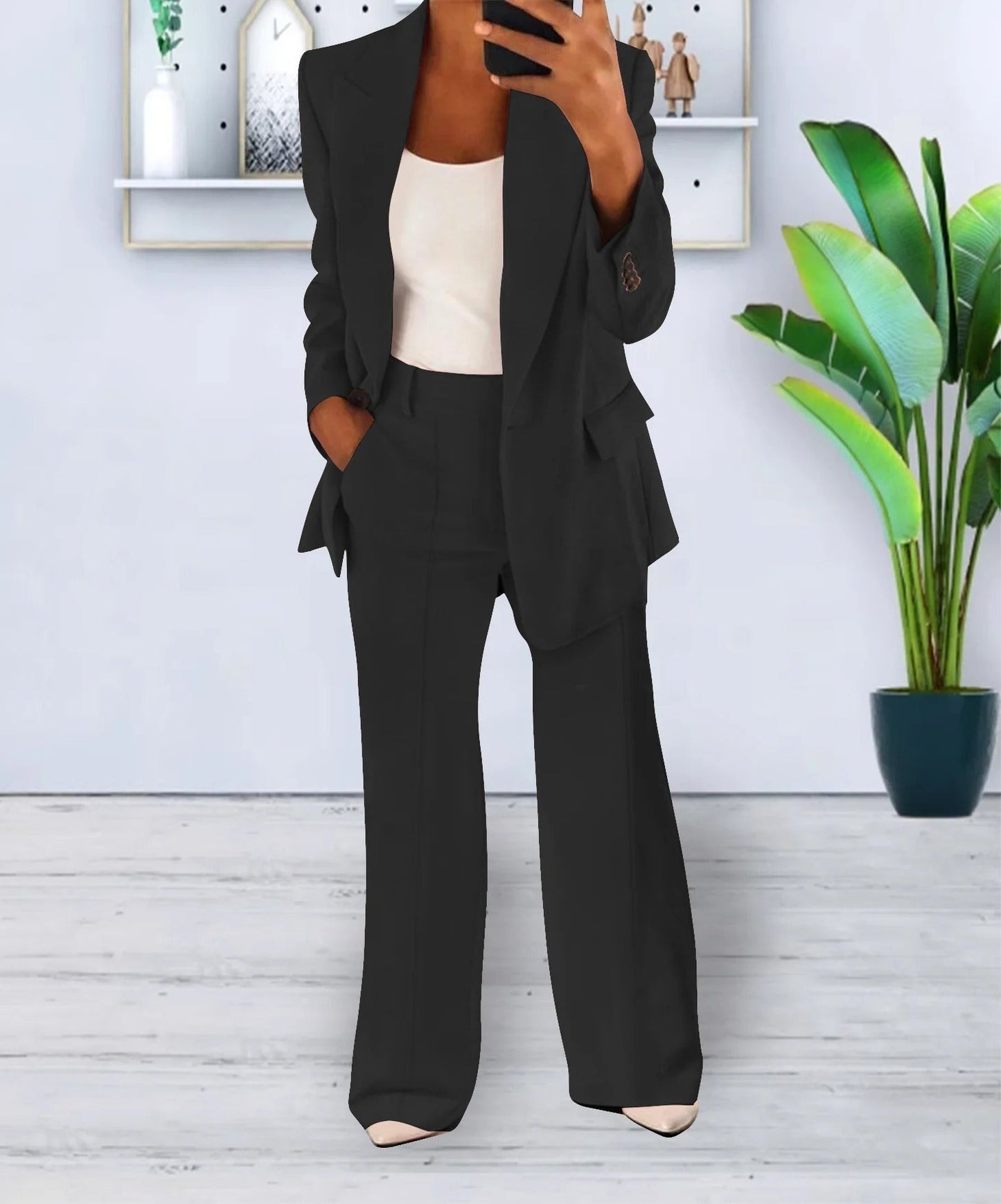 Classic 2-Piece Women's Office Suit Set