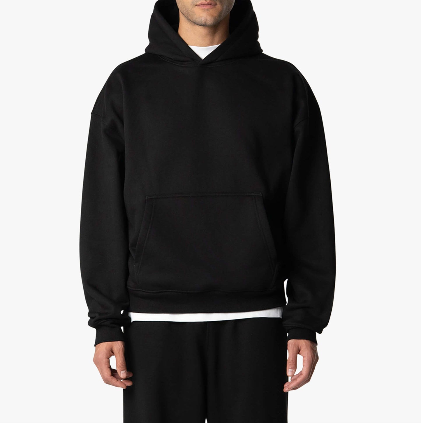 Comfortable Large Hooded Sweatshirt – Gentle Cotton Texture