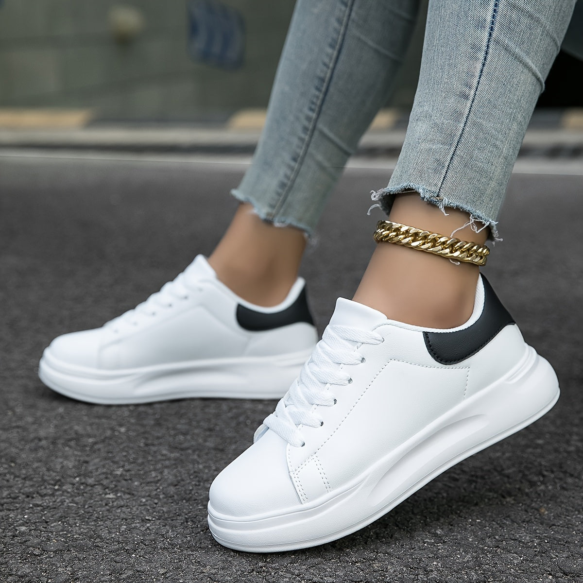 Zoe – Orthopedic Sneaker for Women