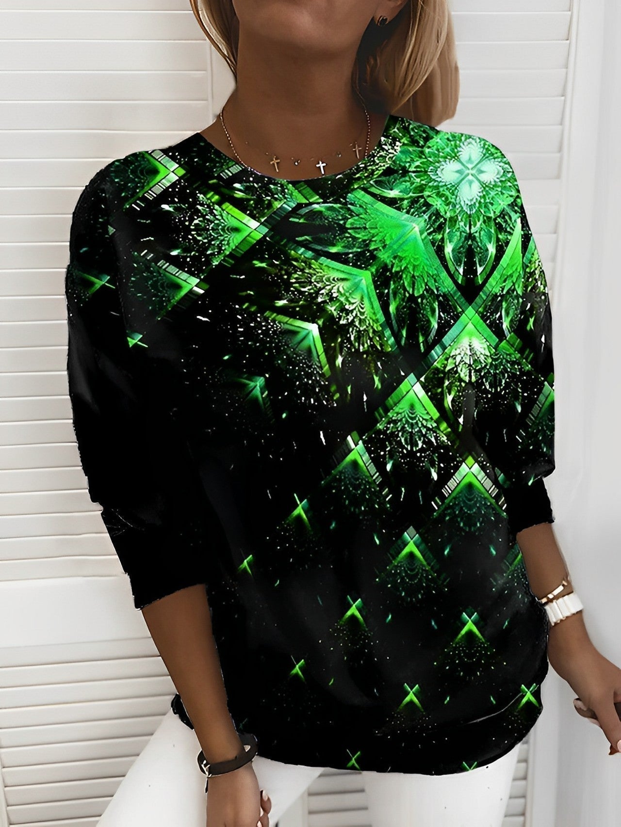 Women's Trendy Sweatshirt with Graphic Print Design - BritishElegance