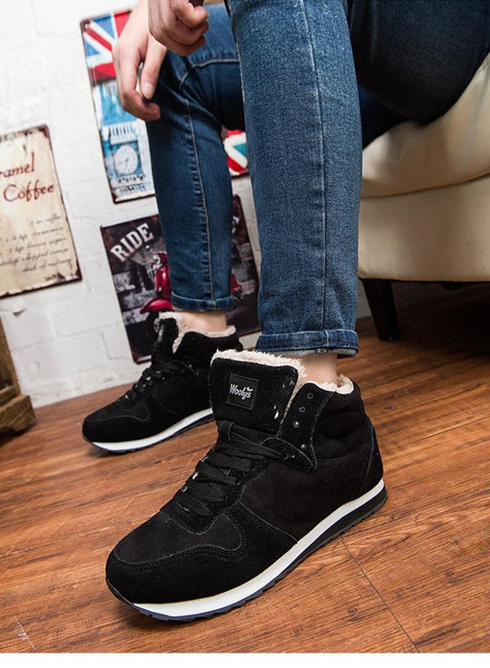 High-quality men's winter boots for warmth