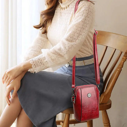 Lea | Elegant Leather Shoulder Bag – Chic, Compact & Effortlessly Refined