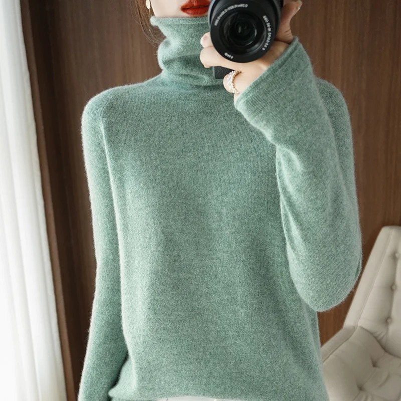 Warm Crew Neck Sweater for Women