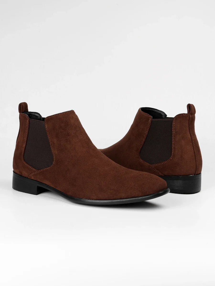 Minimalist Black Chelsea Boots