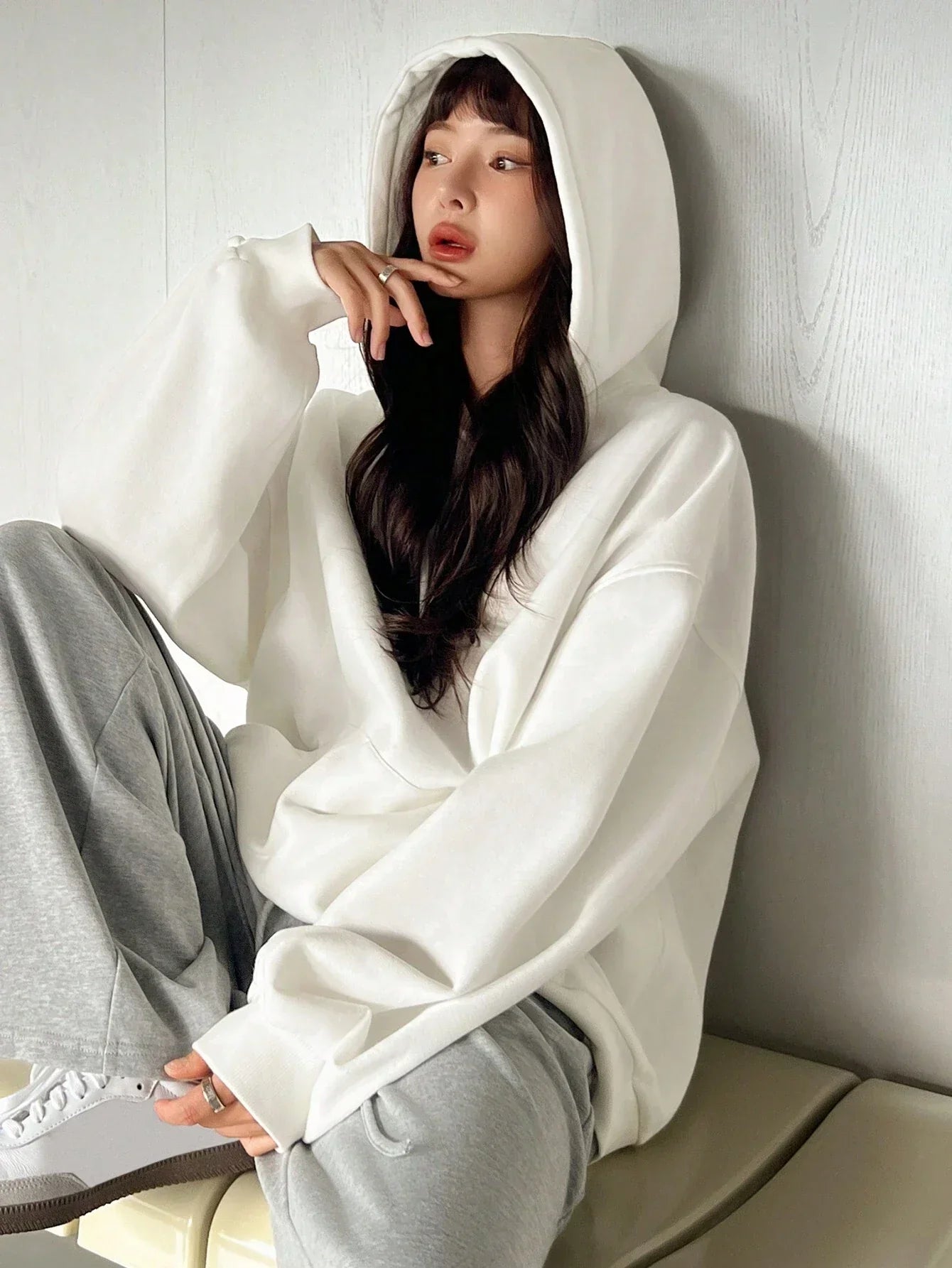 Long Sleeve Hoodie for Women – Pocket, Drawstring & Drop Shoulder Fit