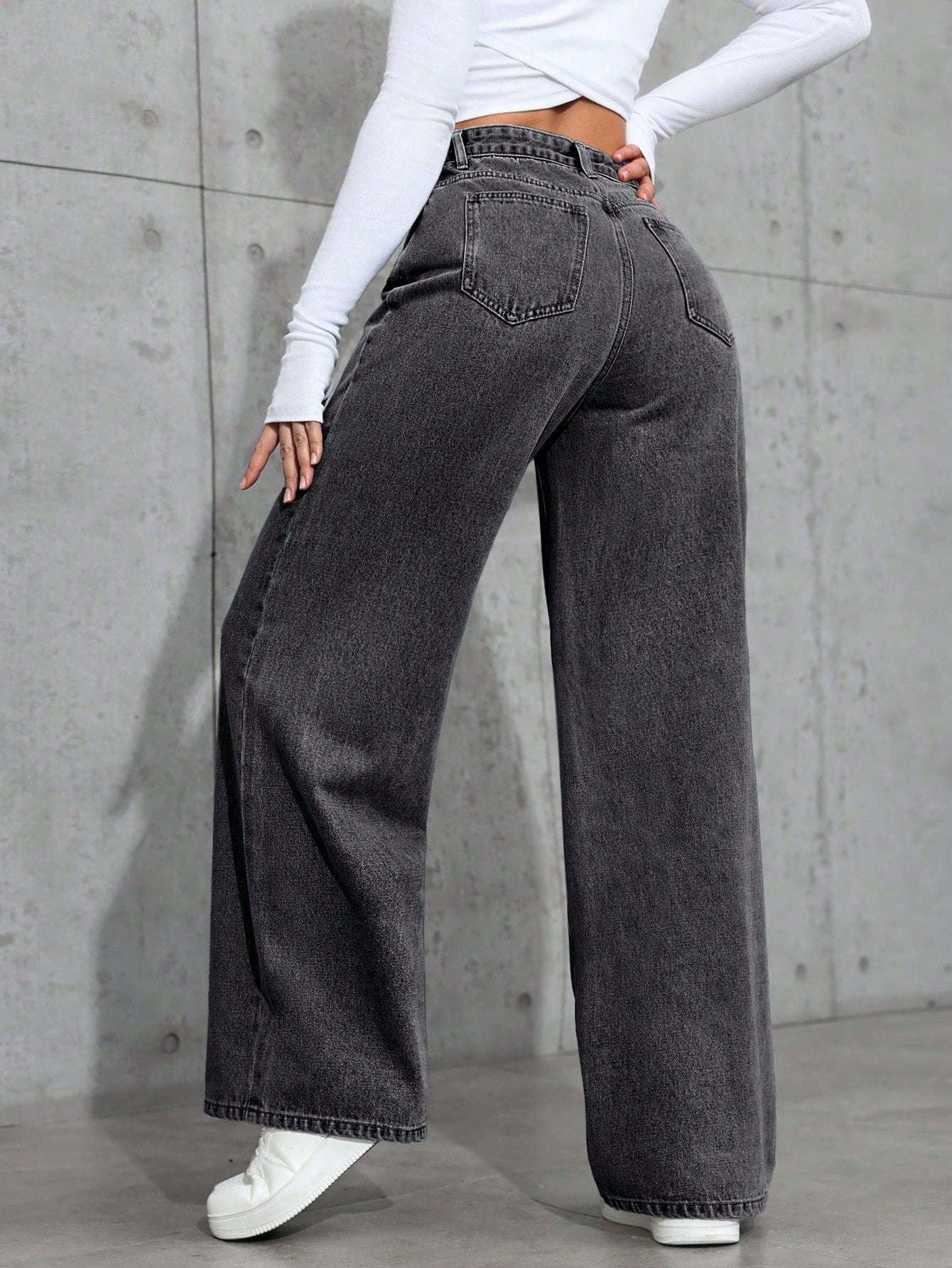 Casual Faded Jeans for Women – High Waist & Wide Leg Fit