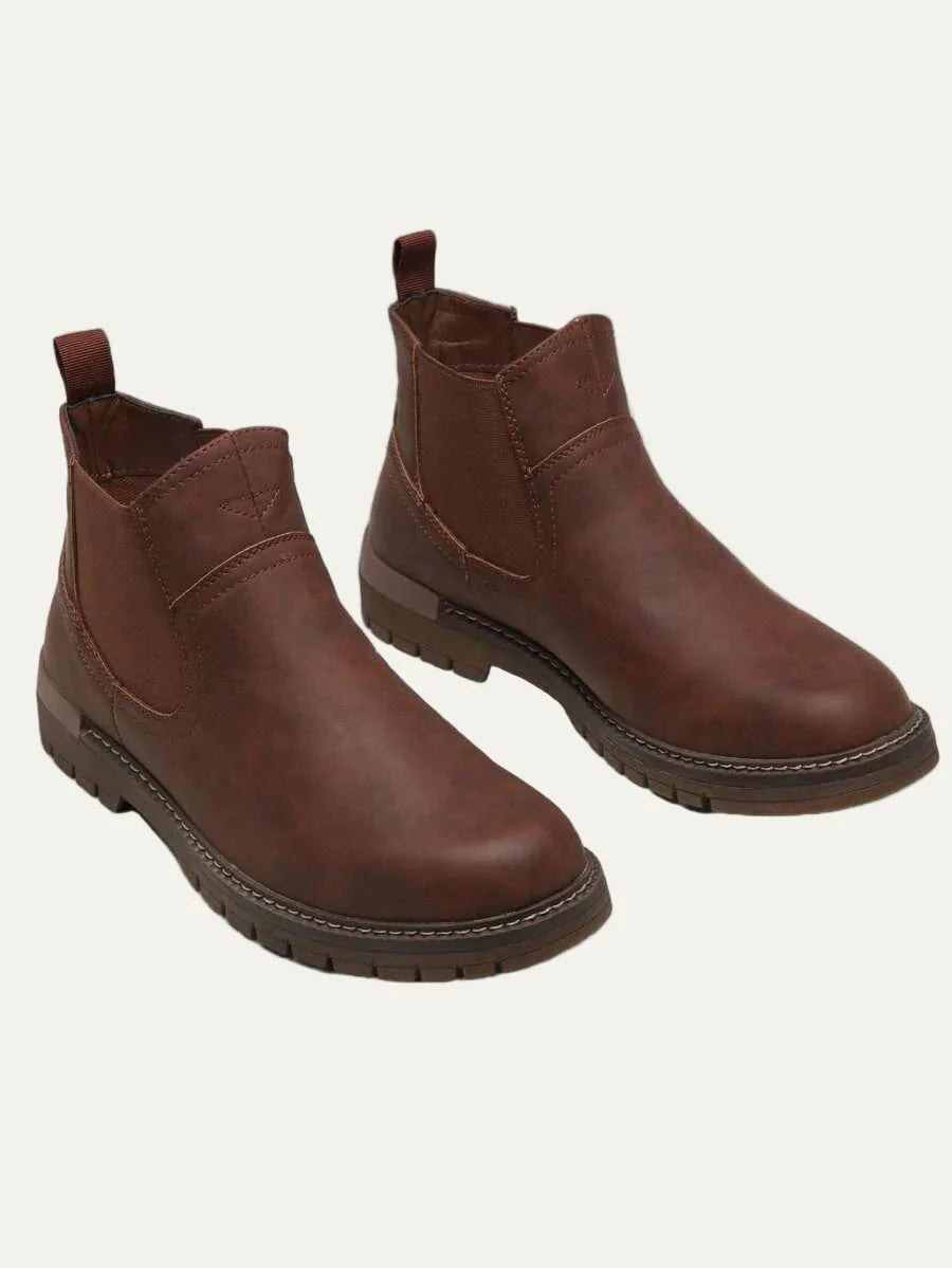 Men’s Polished Classic Chelsea Boots