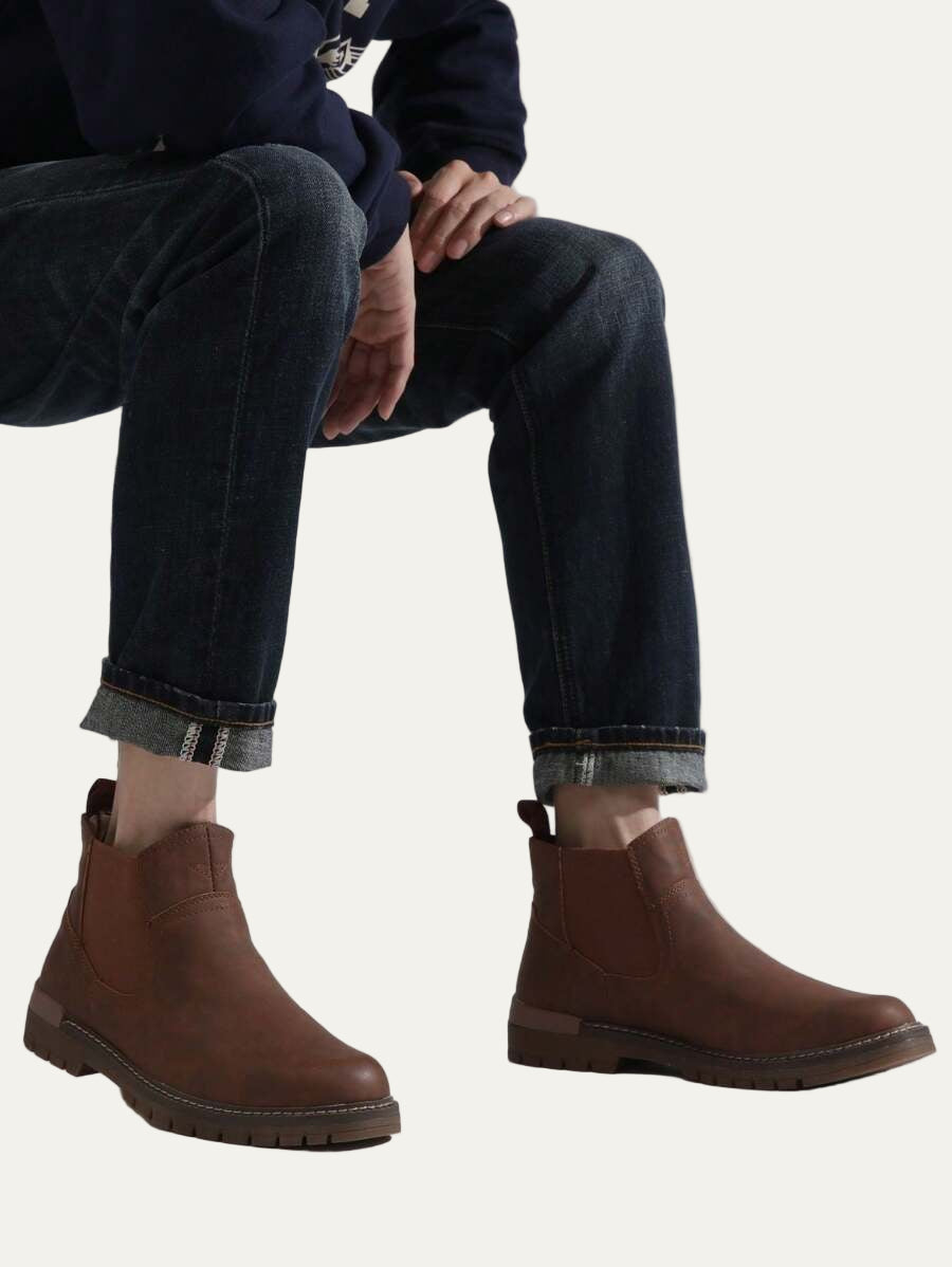 Men’s Polished Classic Chelsea Boots