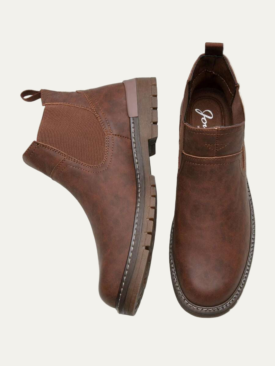 Men’s Polished Classic Chelsea Boots