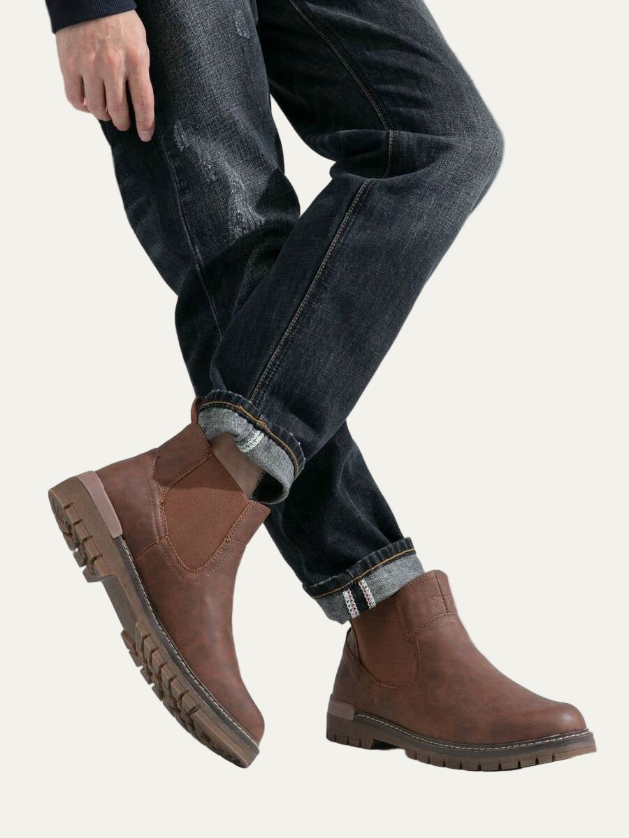 Men’s Polished Classic Chelsea Boots