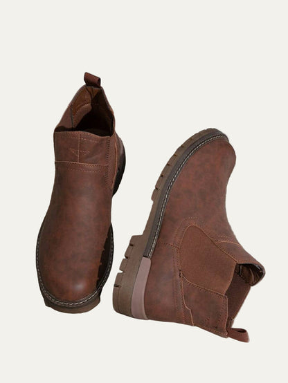 Men’s Polished Classic Chelsea Boots