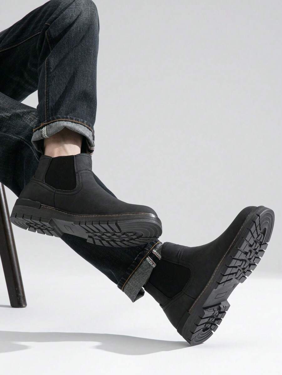 Men’s Polished Classic Chelsea Boots