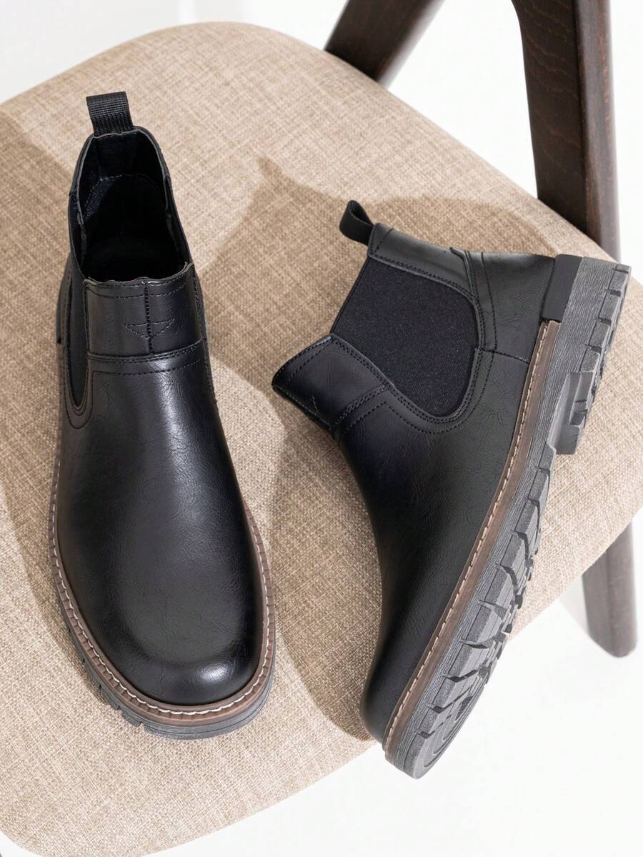 Men’s Polished Classic Chelsea Boots