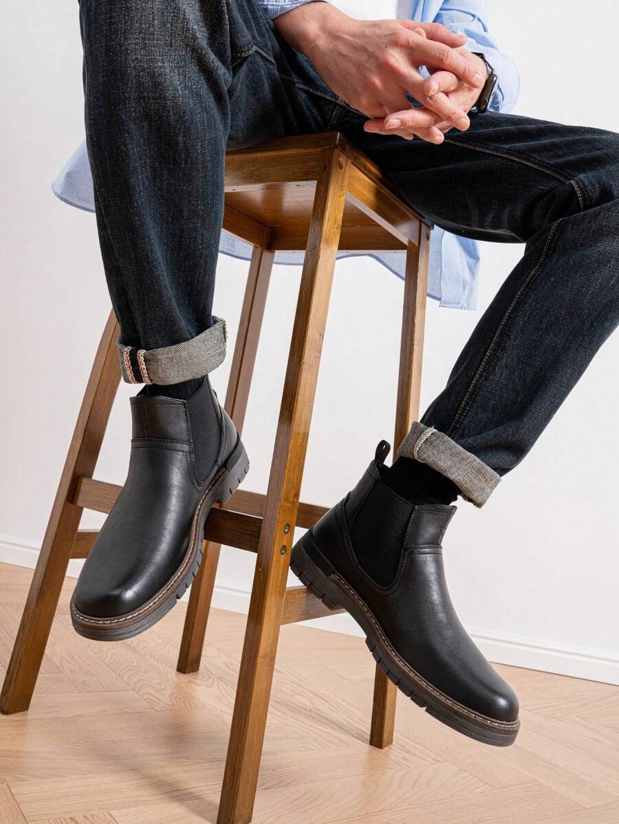 Men’s Polished Classic Chelsea Boots