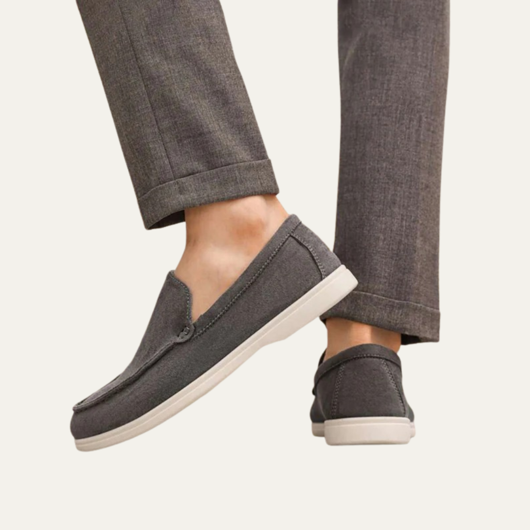 Men’s Suede Driving Moccasins with Metal Keeper Detail