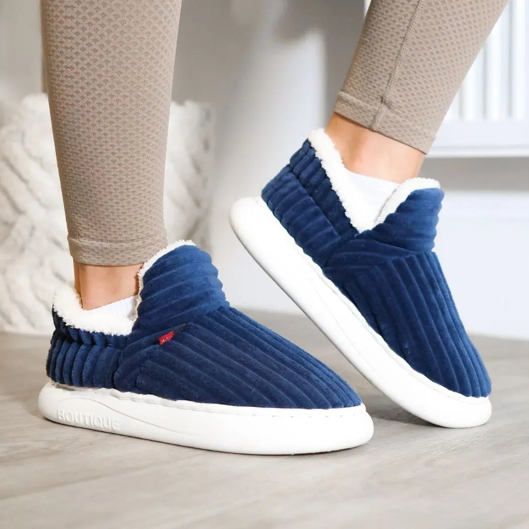 CosyPlush | Boutique Fluffy Slippers – Ultra-Soft, Non-Slip & Warm Winter Comfort
