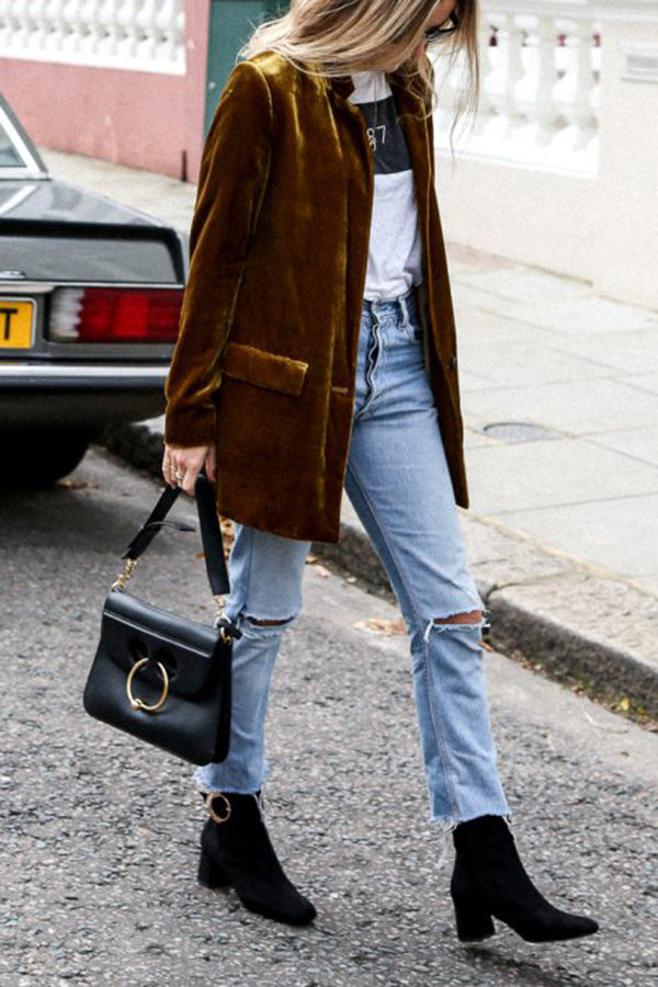 Soft Women's Velvet Jacket with Pockets - BritishElegance