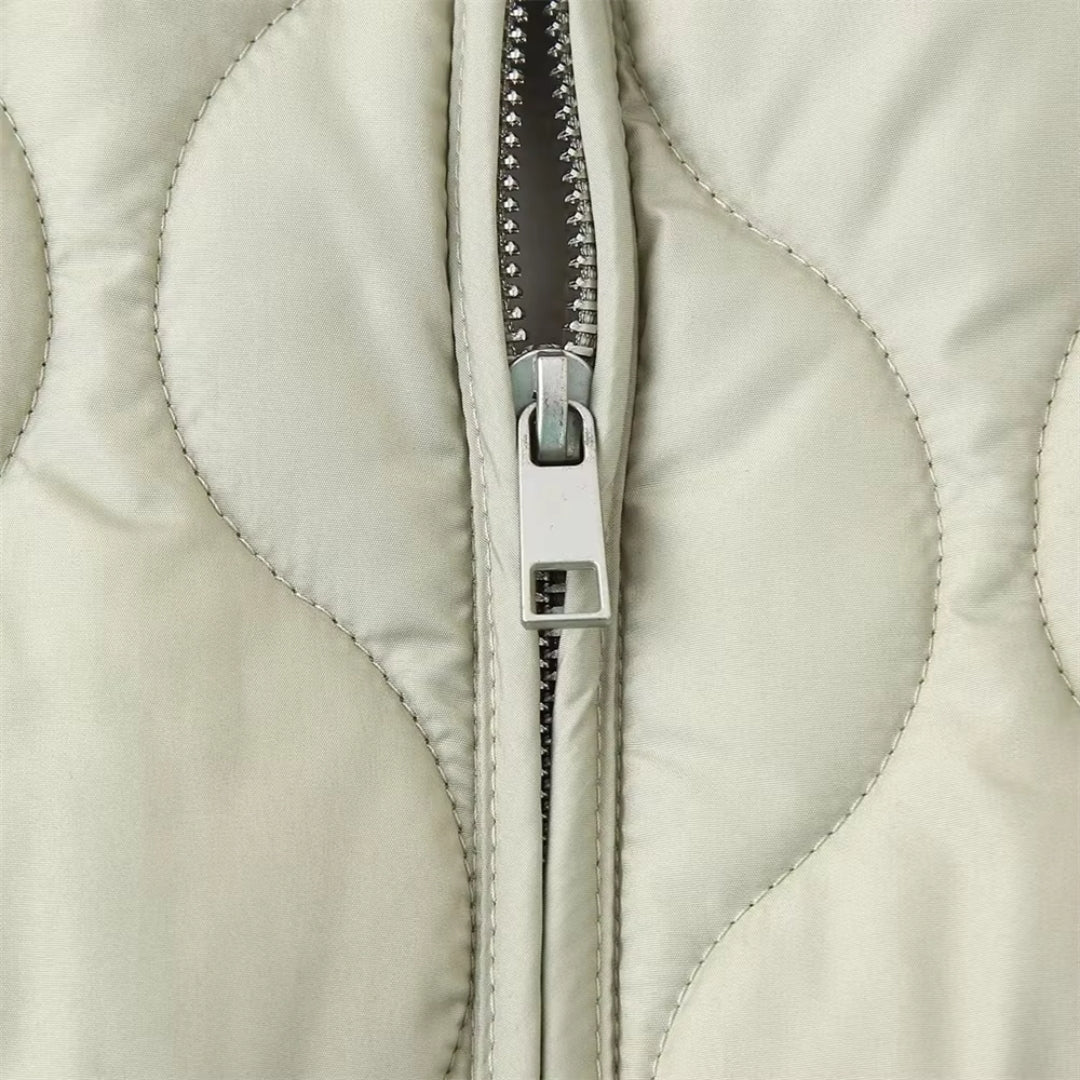 Women’s Wave Quilted Collarless Zip Jacket