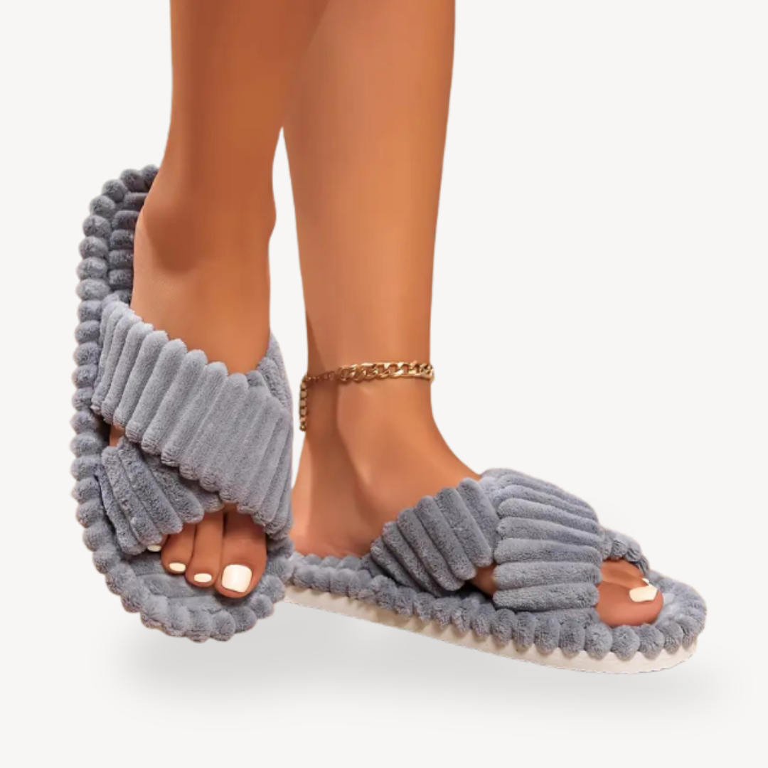 Women's Faux Fur House Slippers