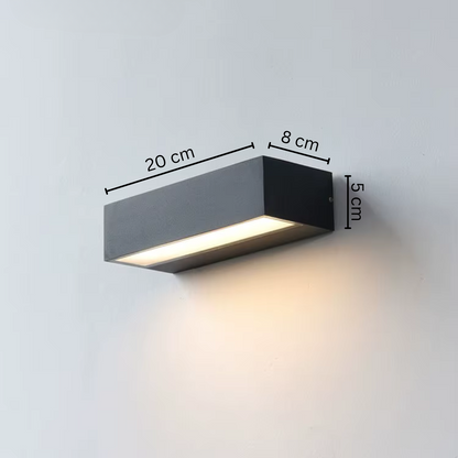 Weatherproof Garden Lamp