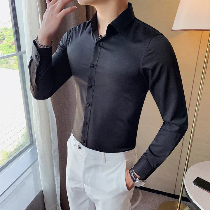 Slim-fit, Kent collar dress shirt for men