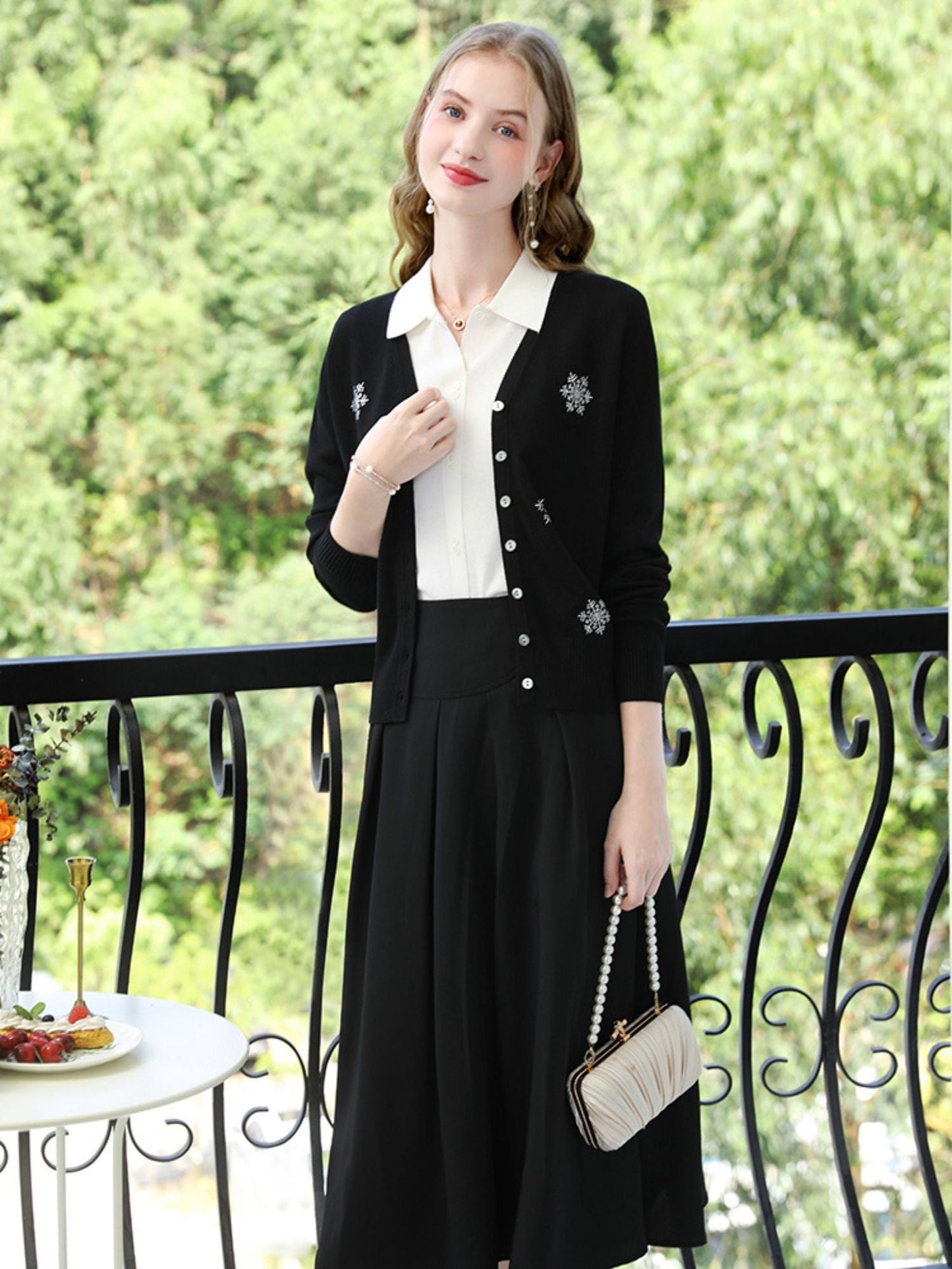 Winter Snowflake Pattern Sweater Cardigan - BritishElegance