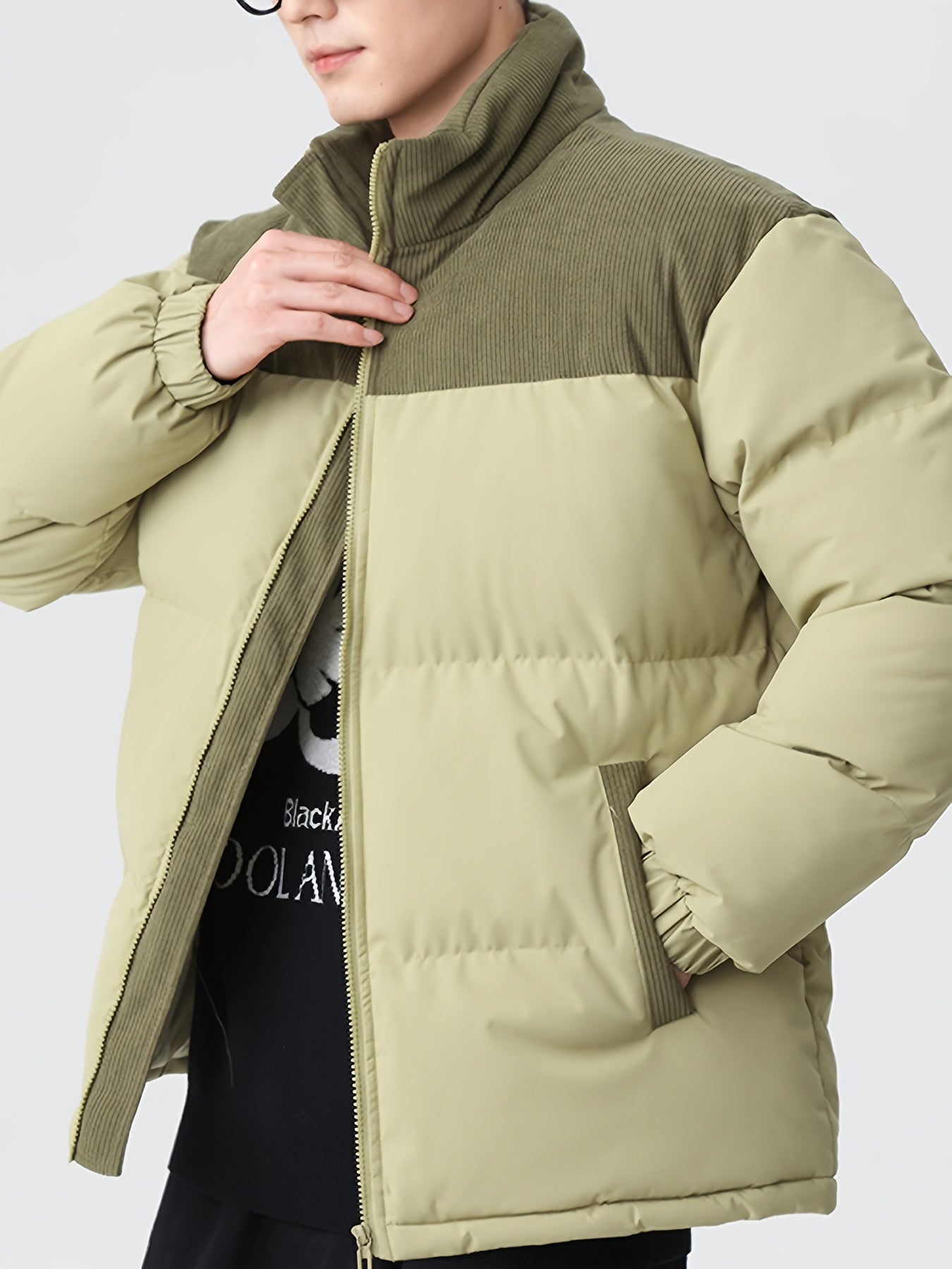 Cozy Insulated Men's Parka Jacket with Hood and Zip Pockets